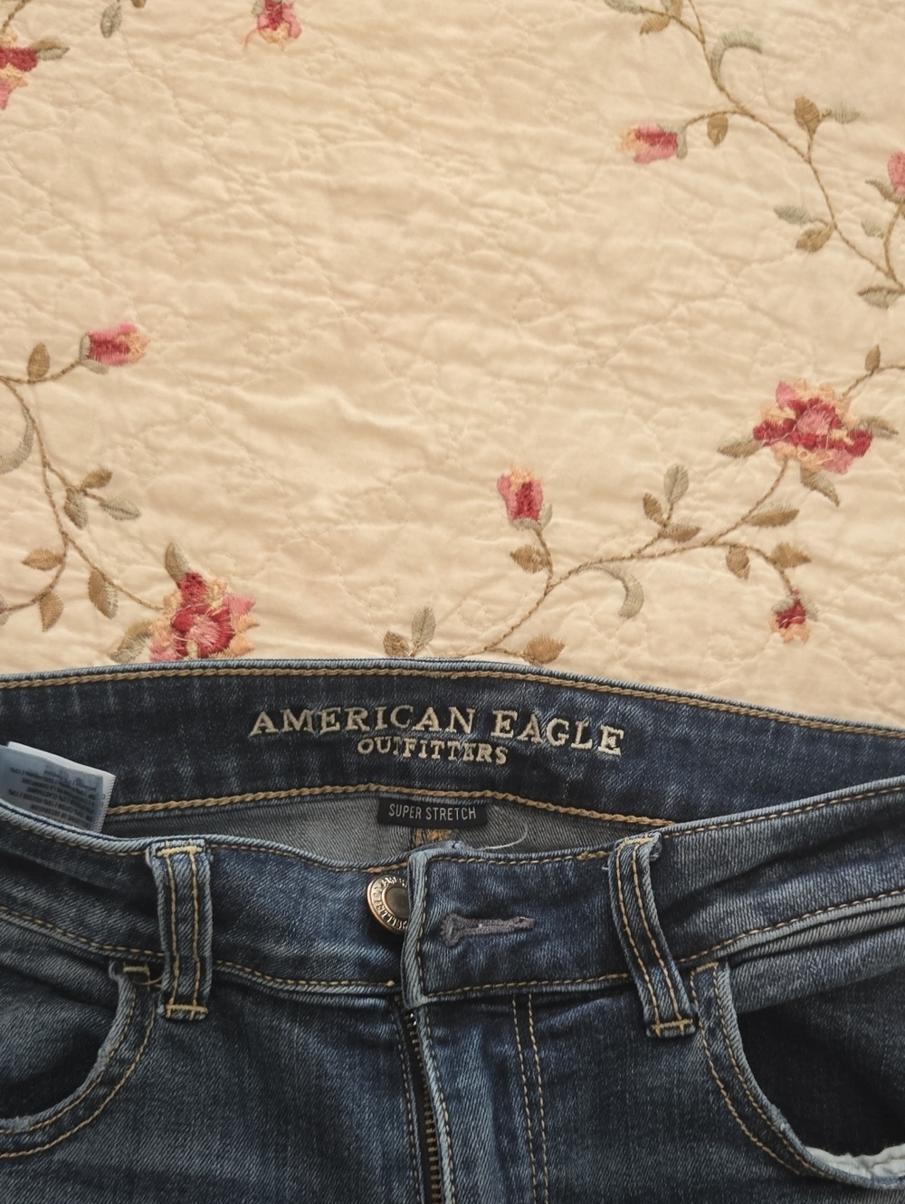 American Eagle Outfitters Women’s Dark Blue Skinny Jeans